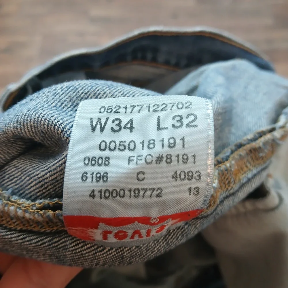 Levis 501 Jeans Mens 34x32 (FITS 32x30) Blue Straight Leg Button Fly Denim